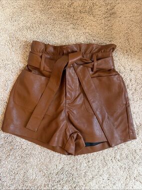 Alya High-Waist Faux Leather Shorts in Brown Size XS